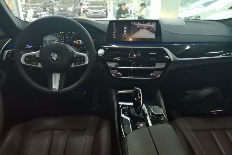 Used BMW 5 Series 2019 525Li M Sport Package Center Console