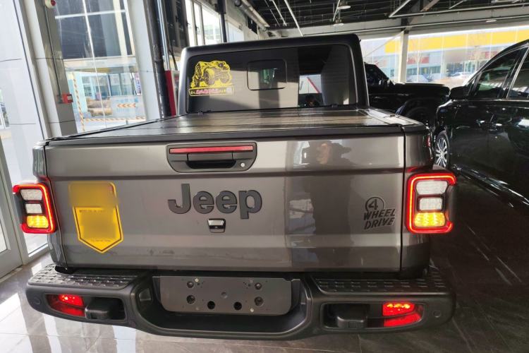 Used Jeep Gladiator 2022 3.6L Pioneer Edition