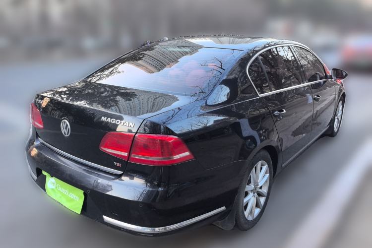 Used Volkswagen Magotan 2012 1.8TSI Prestige Model Rear Right 45 Deg