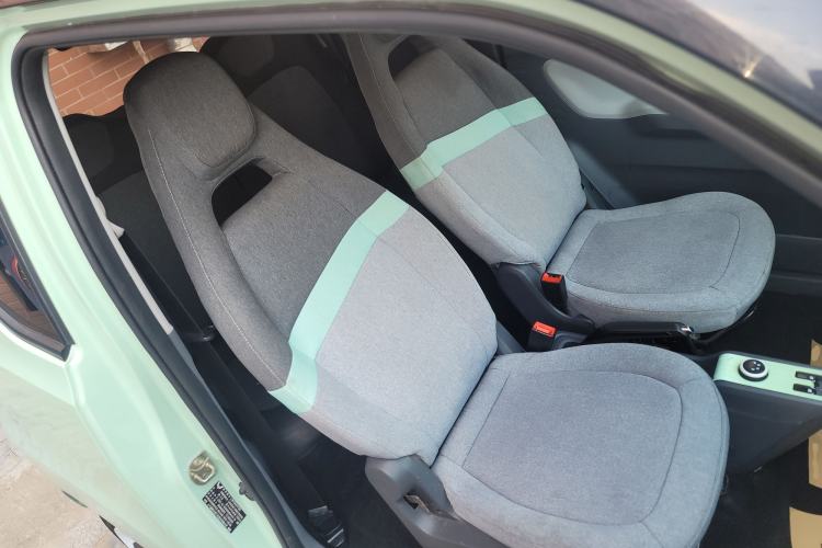 Used Wuling Hongguang MINIEV 2022 Macaron Premium Model – Lithium Iron Phosphate Right Front Seat