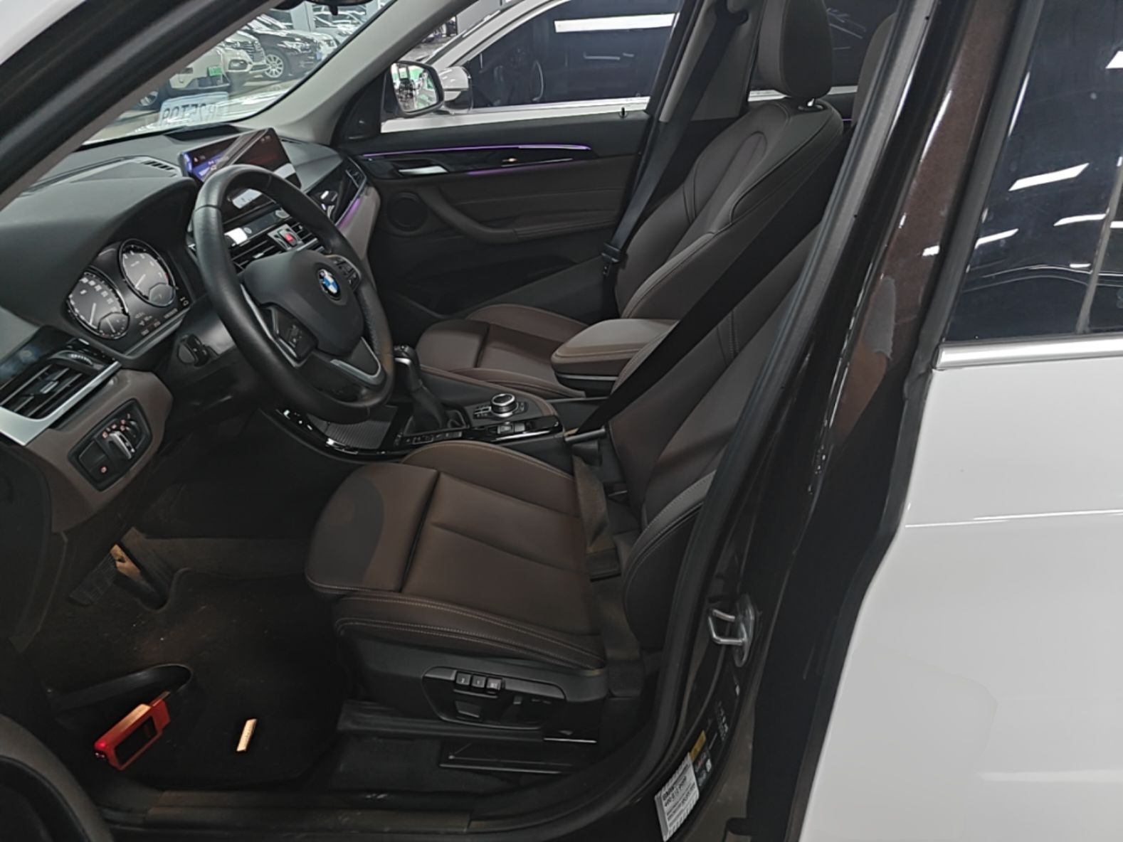 Vordere Reihe im Auto