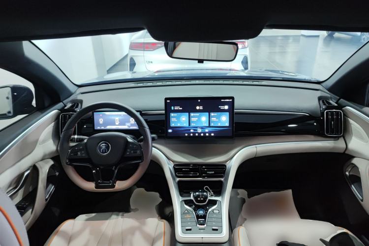 Used BYD Song Pro New Energy 2024 HONOR Edition DM-i 110KM Beyond Model Center Console