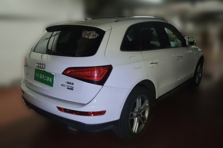 Used Audi Q5 2016 40 TFSI Comfort Model Rear Right 45 Deg