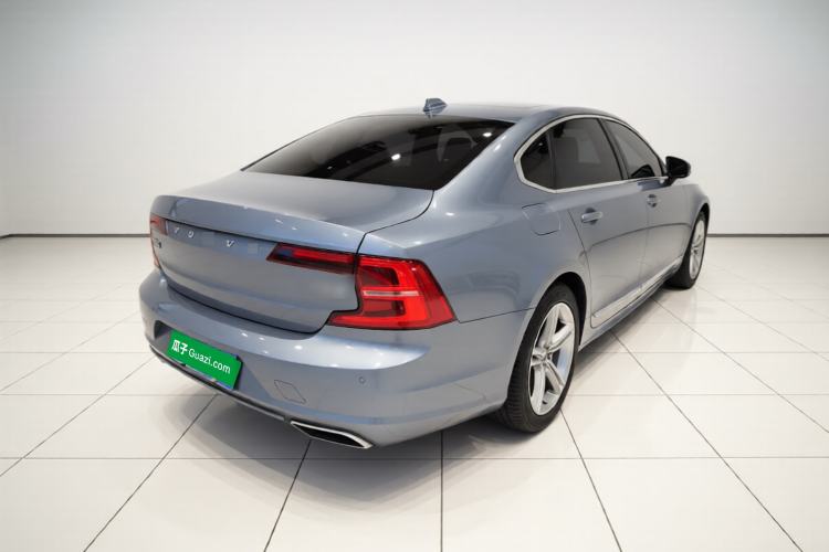 Used Volvo S90 2019 T5 Zhiyi Edition Rear Right 45 Deg