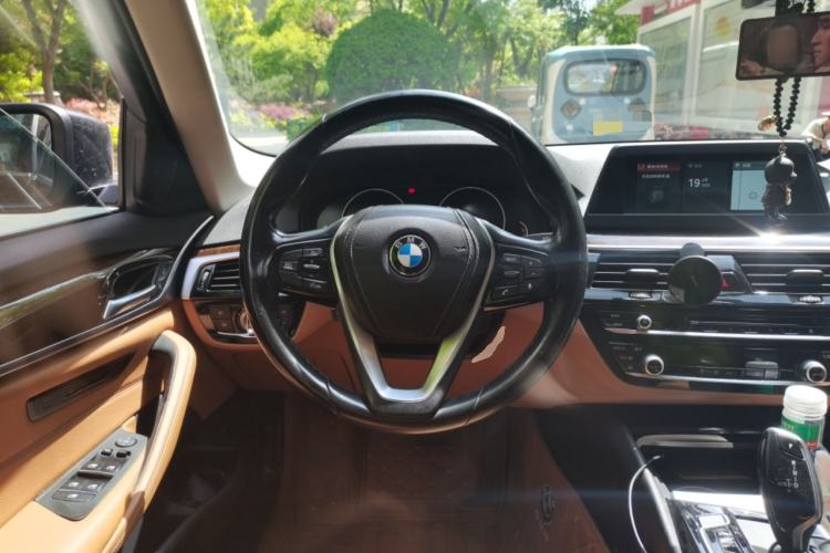 Used BMW 5 Series 2018 528Li Launch Special Edition
