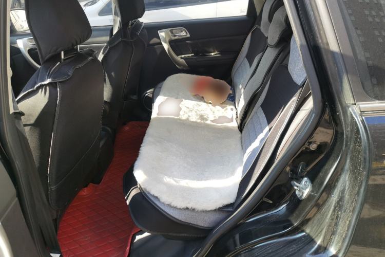 Used Haval H6 2014 Upgraded Model 1.5T Manual Two-Wheel Drive Elite Version Left Rear Seat