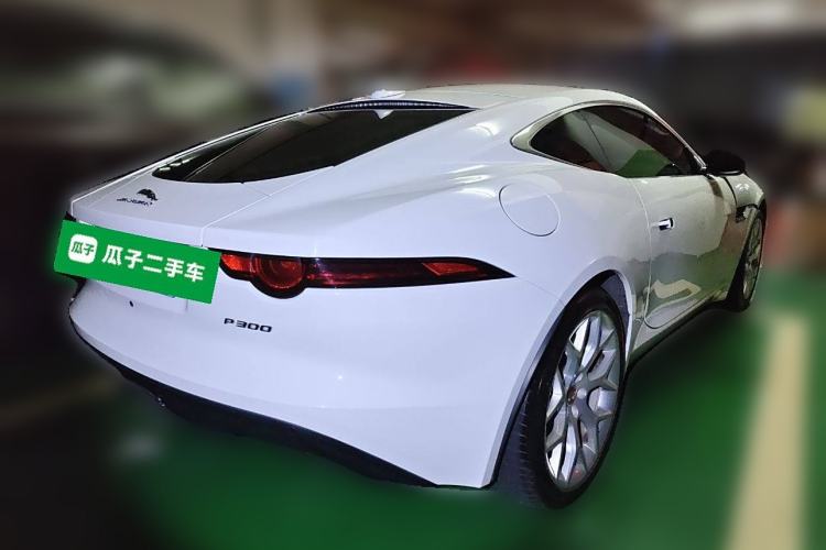 Used Jaguar F-TYPE 2019 2.0T Hardtop Version
