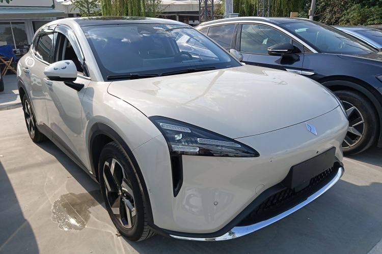 Used Baojun Yunhai 2024 600km Pure Electric Version Front Right 45 Deg