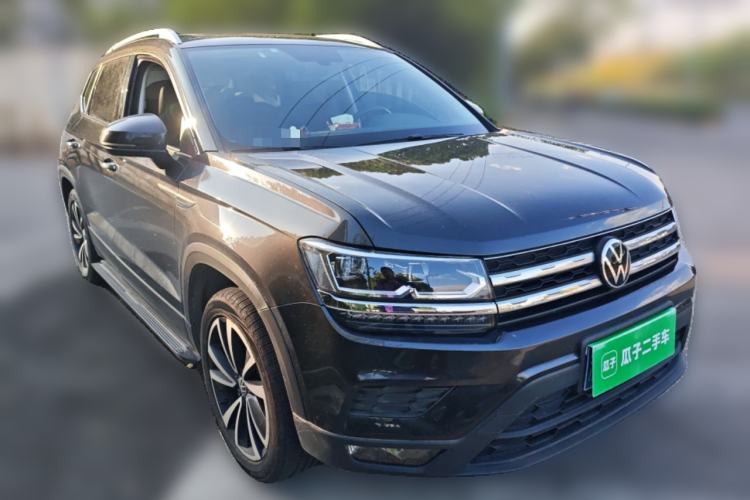 Used Volkswagen Tharu 2021 280TSI Two-Wheel-Drive Luxury Plus Edition Front Right 45 Deg