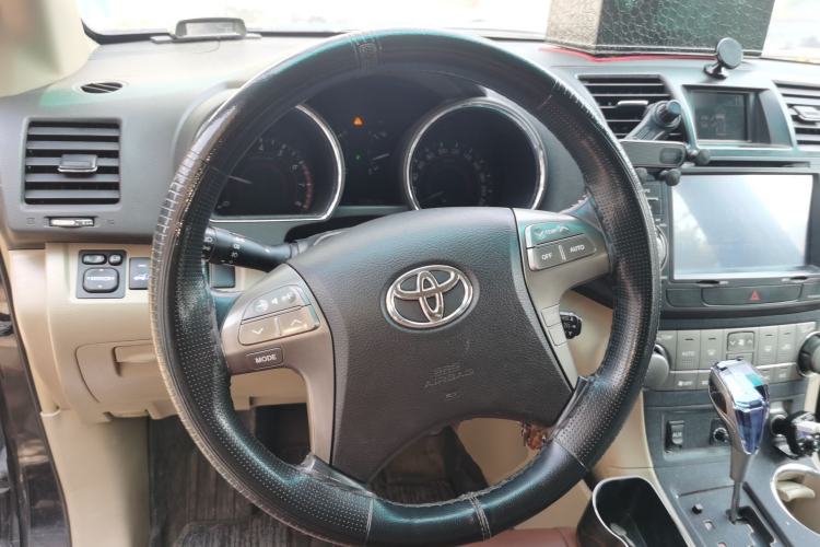 Used Toyota Highlander 2009 2.7L Two-Wheel Drive 7-Seater Luxury Edition