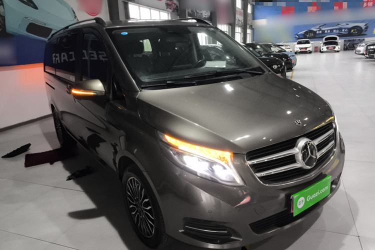 Used Mercedes-Benz V-Class 2017 V 260 Avantgarde Edition