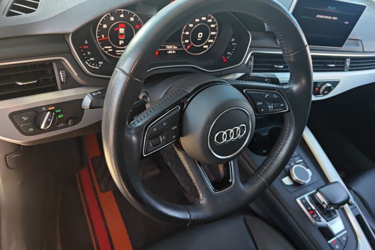 Used Audi A4L 2018 30th Anniversary Edition 40 TFSI Fashion Model