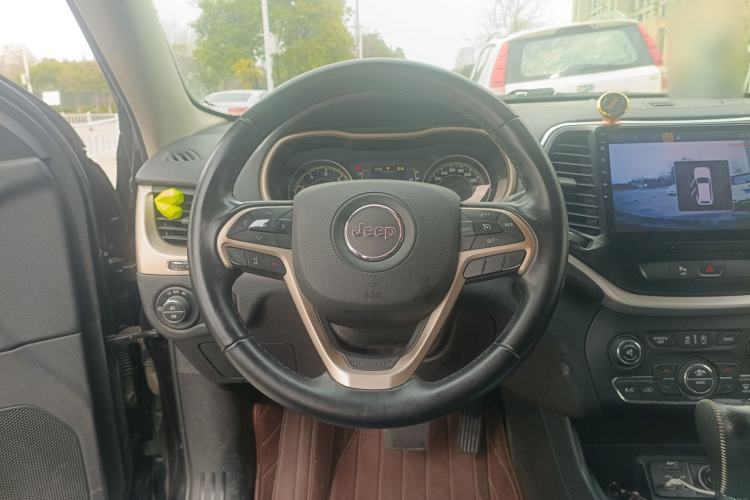 Used Jeep Cherokee 2016 2.4L Leading Edition