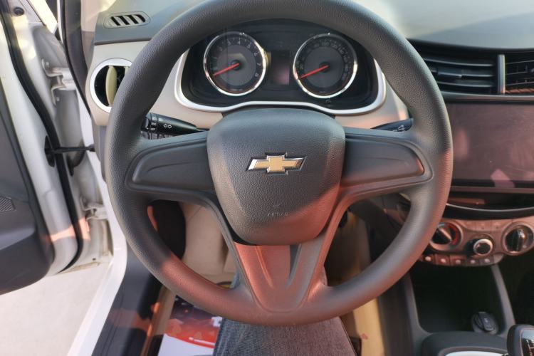 Used Chevrolet Sail 2015 Sail 3 1.5L Manual with Ideal Sunroof Edition