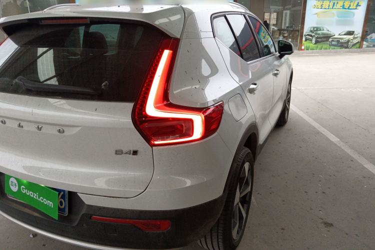 Used Volvo XC40 2024 B4 4x4 Smart Luxury Edition