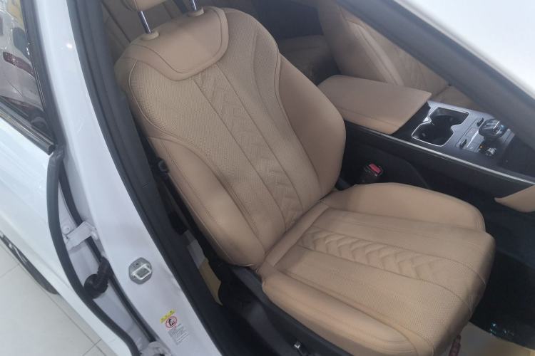 Used BYD Song L DM-i 2024 112 km Beyond Edition Right Front Seat