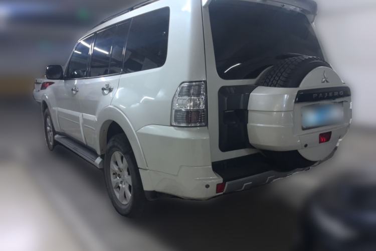 Used Mitsubishi Pajero 2011 3.0L Elite Edition

