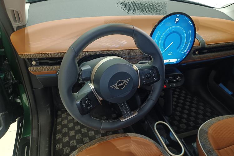 Used MINI Electric COOPER 2025 456km COOPER E Classic Style