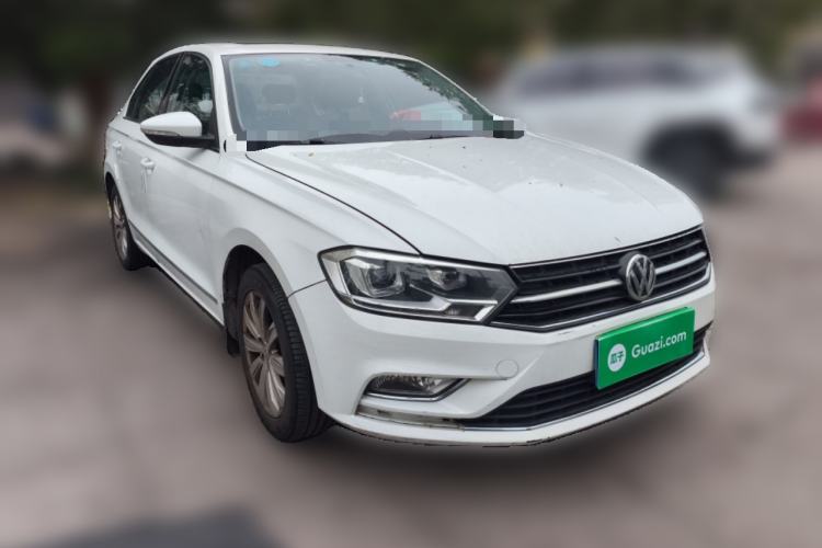 Used Volkswagen Bora 2018 1.5L Manual Comfort Model Front Right 45 Deg