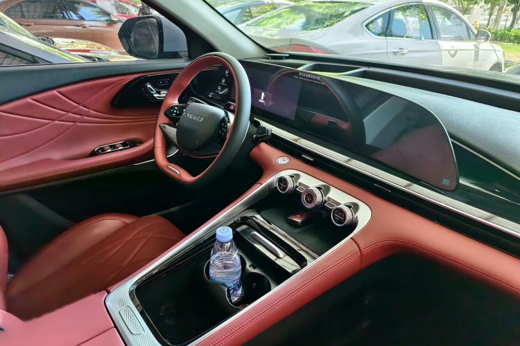 Used EXEED Stellar 2023 400T Two-Wheel Drive Comfort Flyfish Edition