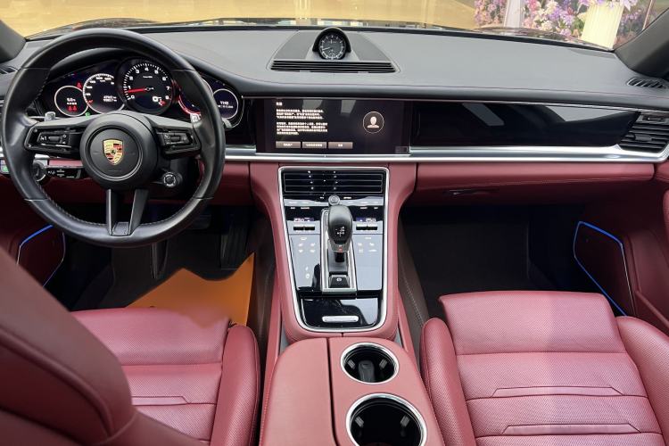 Used Porsche Panamera 2023 Restyled Panamera 4 Executive Extended Platinum Edition 2.9T Interior 1