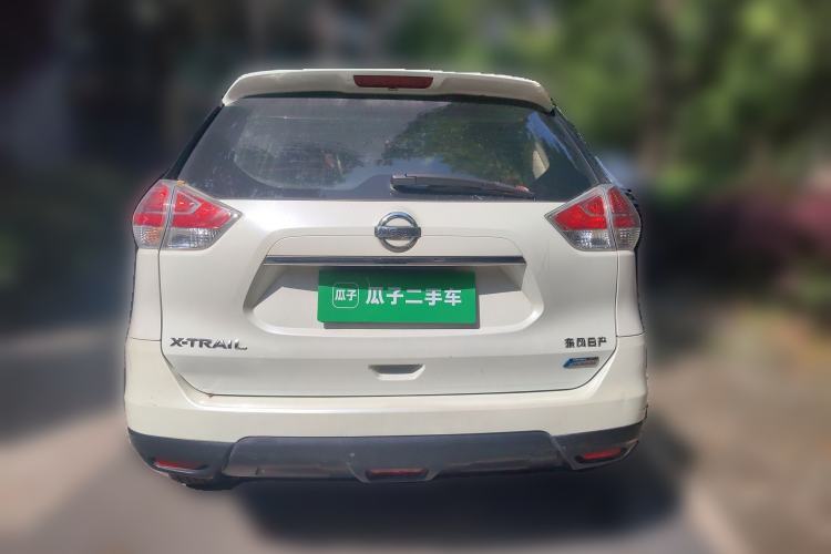 Used Nissan X-Trail 2014 2.5L CVT Luxury Edition 4WD Rear