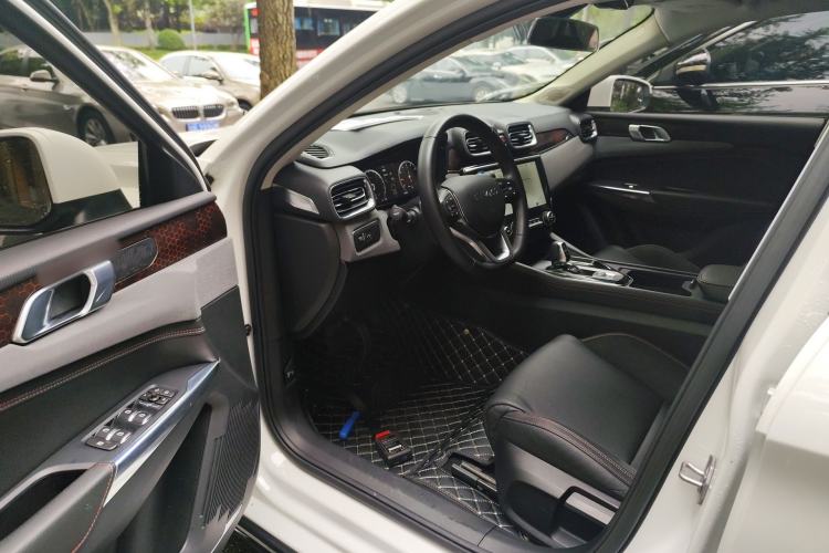 Used Lynk & Co 02 2018 1.5T DCT Two-Wheel Drive Sporty Version China V Standard Driver Seat