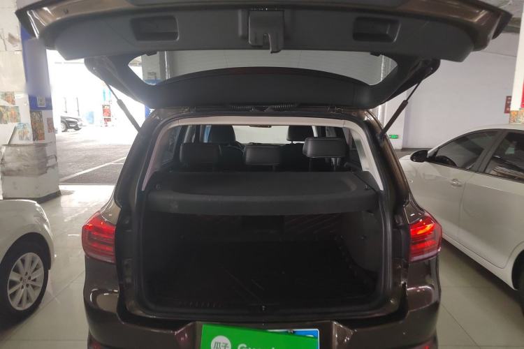 Used Volkswagen Tiguan 2017 300TSI Automatic Two-Wheel Drive Silk Road Comfort Edition