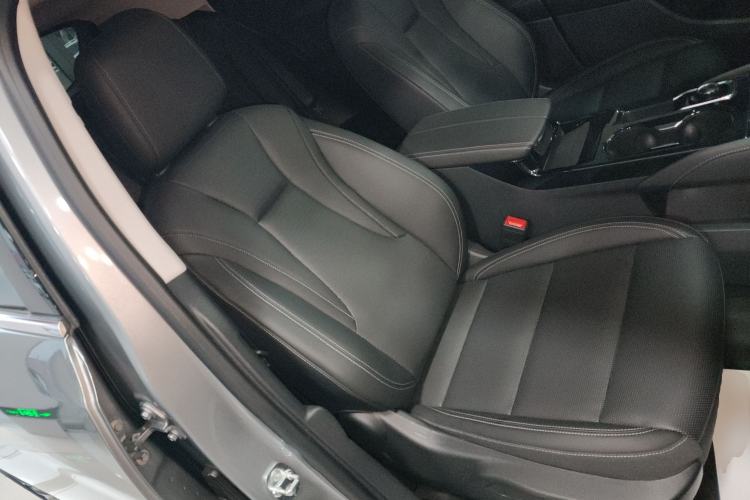 Used Buick Envision 2025 25T Entry-Grade Platinum Edition