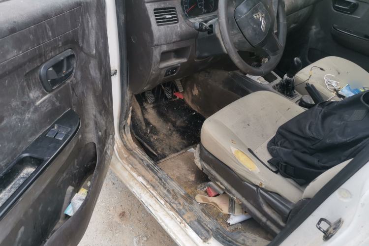 Used Wuling Rongguang V 2016 1.5L Standard Version
