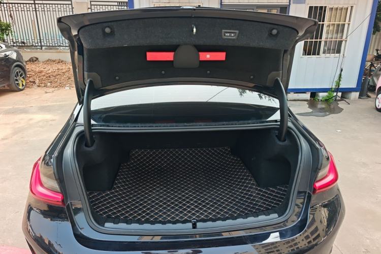 Used BMW 3 Series 2024 325Li M Sport Night Edition Package
