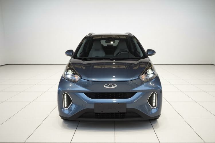 Used Chery QQ Little Ant 2021 200 000 Yuan "Ant Fan" Edition Energized Version NMC Lithium Battery 301 km Front