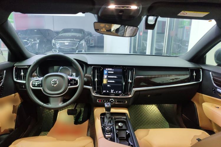 Used Volvo S90 2018 T4 Zhiyuan Edition Center Console