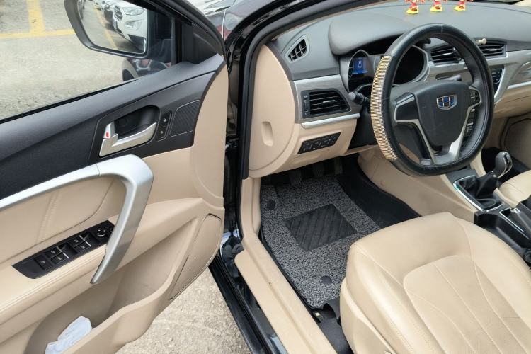 Used Geely Auto Emgrand 2017 Sedan Million Edition 1.5L Manual Luxury Model
