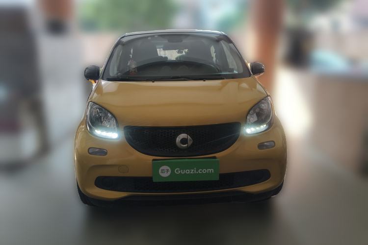 Used smart forfour 2016 1.0L 52 kW Passion Edition
