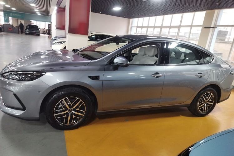 Used BYD Seal 05 DM-i 2025 DM-i Intelligent Drive 120KM Flagship Model
