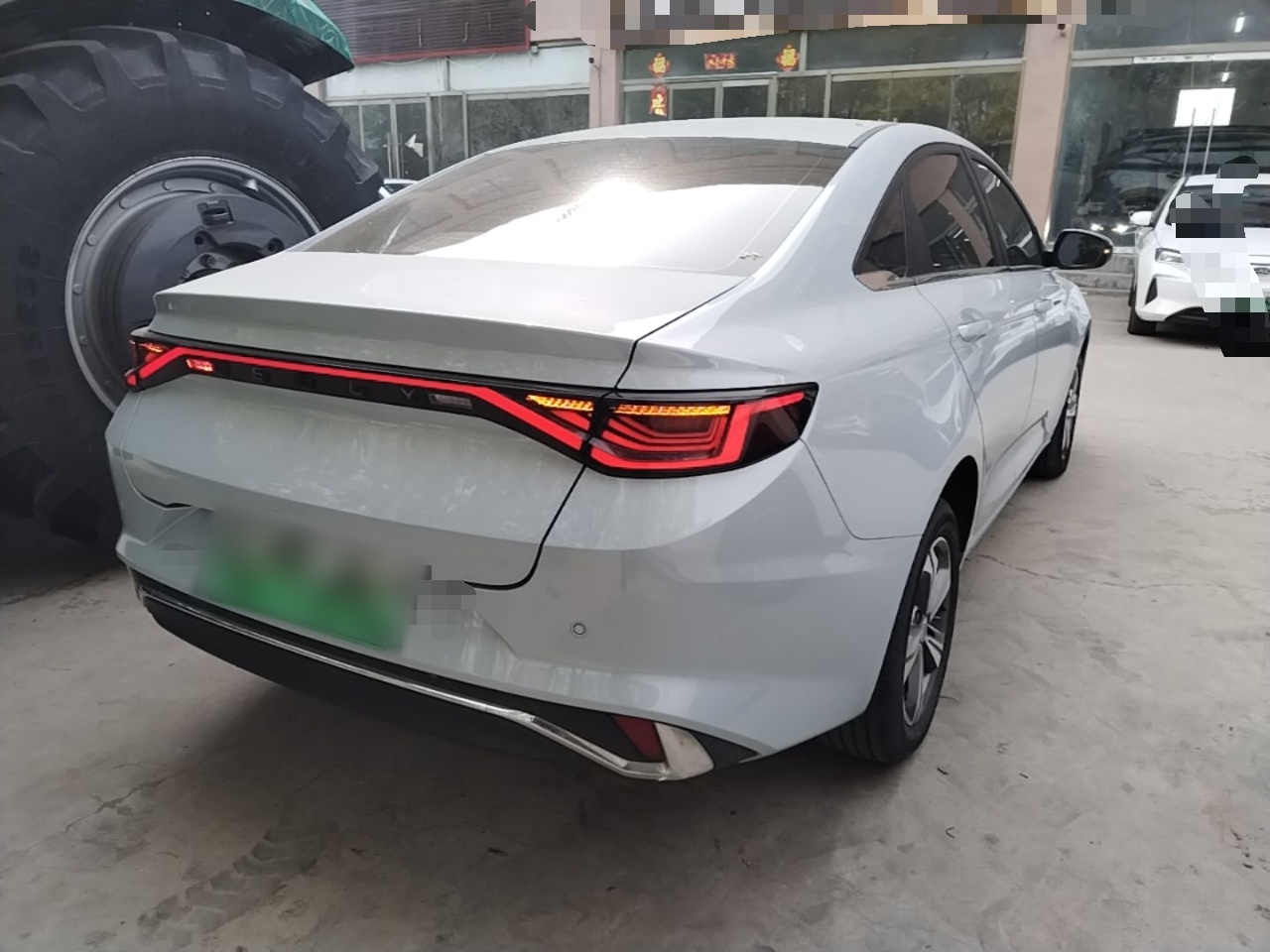 Geely Auto Emgrand L HiP 2024 Longteng Edition 1.5TD-DHT Pro 100KM Superior Model — снимка 4