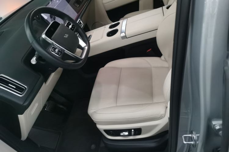 Used Li Auto L8 2023 Air model