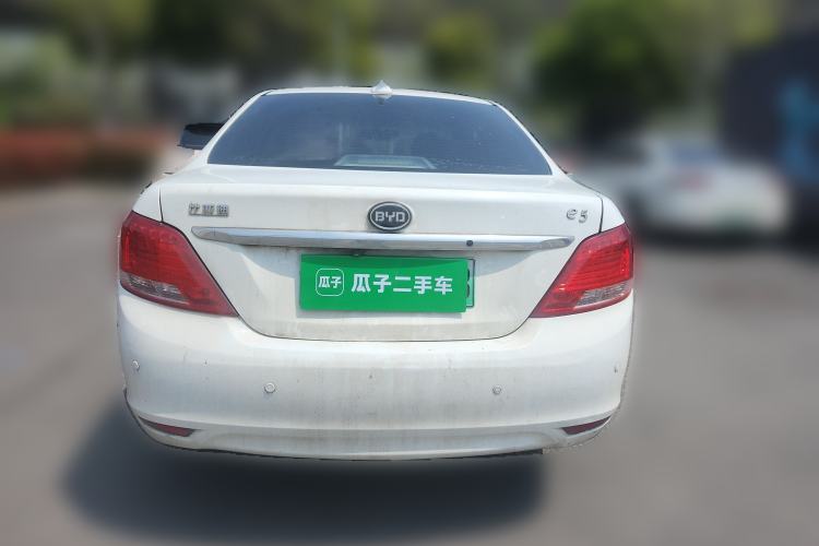 Used BYD e5 2018 450 Smart Connect Enjoyment Version