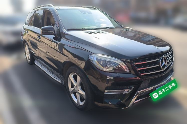Used Mercedes-Benz M-Class 2012 ML 350 Luxury Edition Front Right 45 Deg