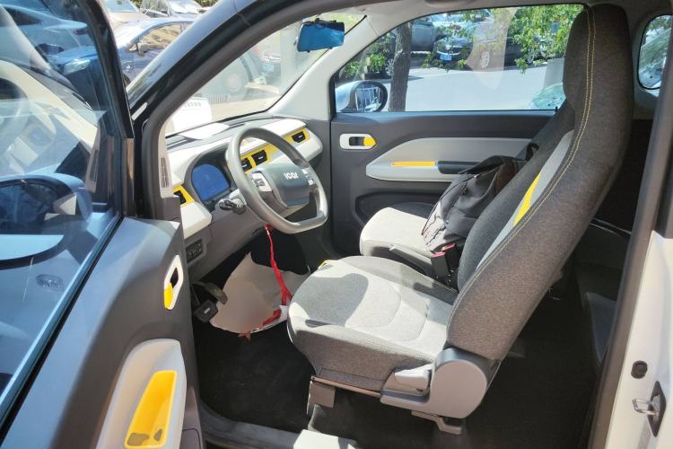 Used Chery New Energy QQ Ice Cream 2022 170km Sundae Phosphate Lithium-Ion