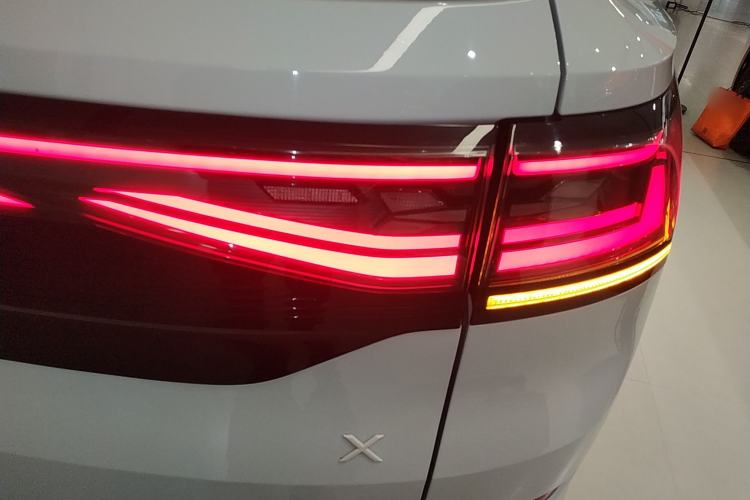 Used Volkswagen ID.6 X 2022 Kinergy Four-Wheel Drive Edition Exterior 6