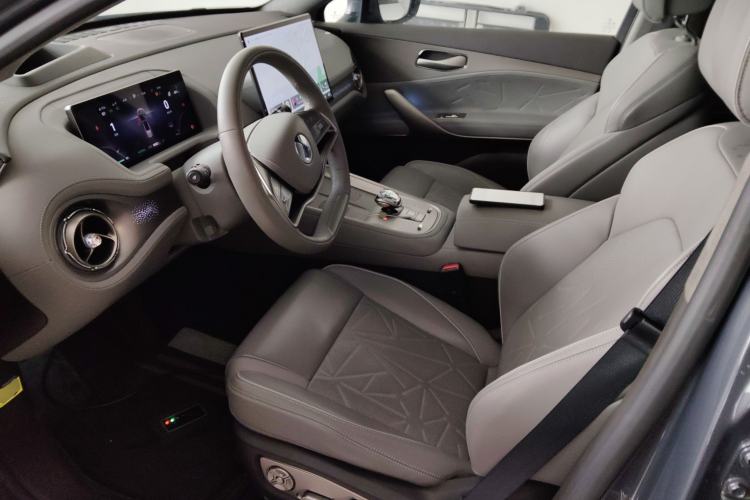 Used Denza N8 2023 Four-Wheel Drive Ultra-Hybrid Flagship Six-Seater Version