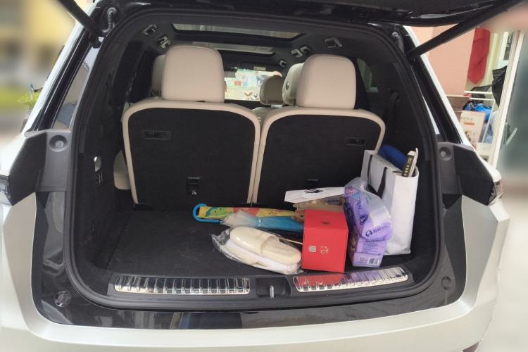 Used Li Auto L9 2024 Ultra Model
