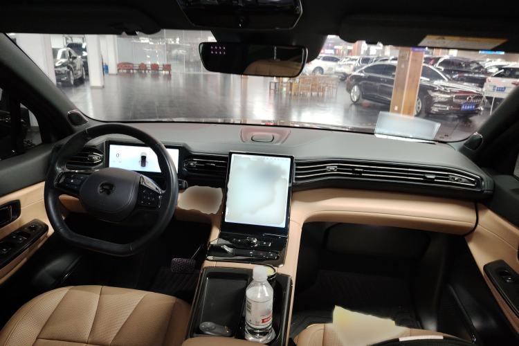 Used Nio ES8 2020 415 km Range 6-Seater Version
