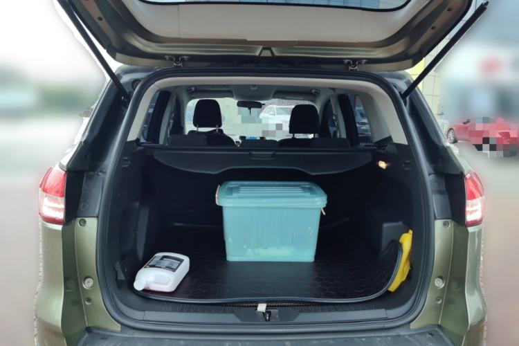 Used Ford Kuga 2013 1.6L GTDi Two-Wheel-Drive Comfort Model Trunk