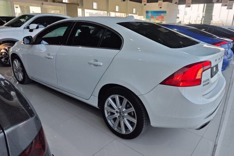 Used Volvo S60 New Energy 2019 S60L T6 E-Drive Hybrid Edition