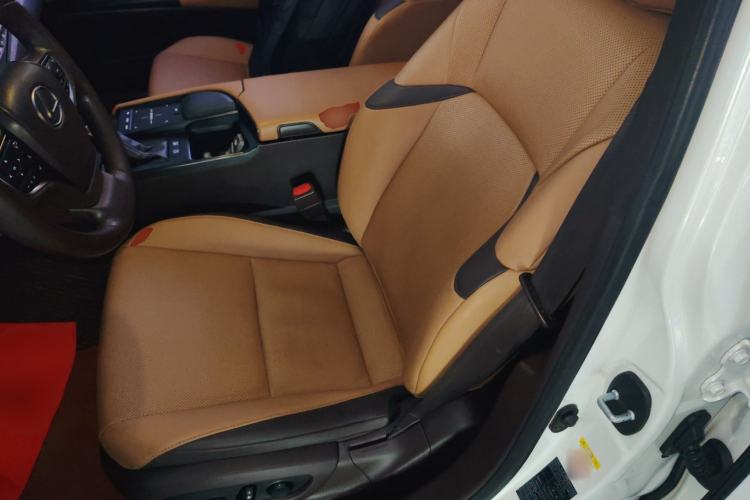 Used Lexus ES 2018 300h Premier Edition China V Standard