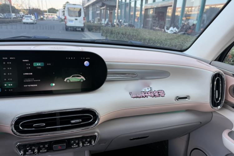 Used ORA Ballet Cat 2022 401 km Nutcracker Edition