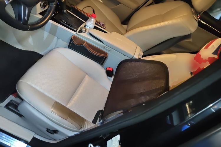 Used Mercedes-Benz C-Class 2010 C 180K Classic model
